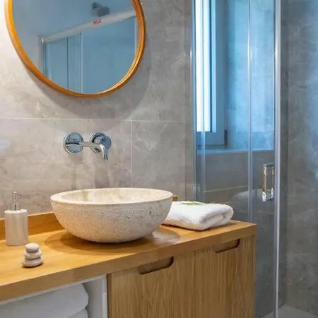 Aeraki -private Sea Access In Bay Villa *