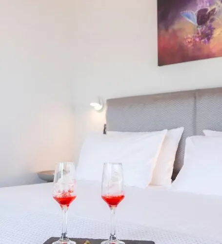 Aeraki -private Sea Access In Bay Villa *